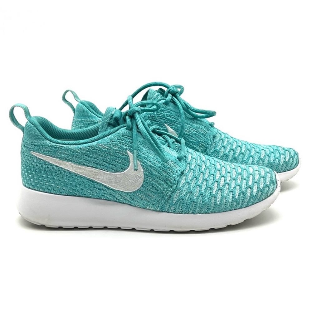 Nike Rosherun Flyknit Sneakers